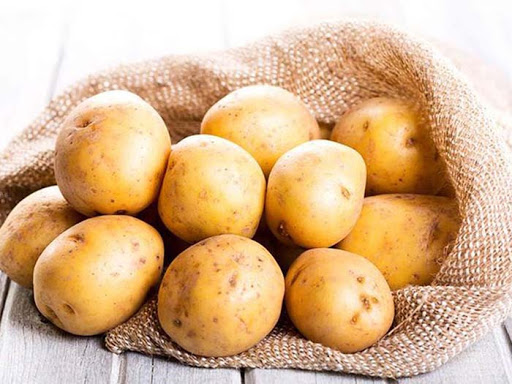 bảo quản túi xách không bị mốc bằng khoai tây