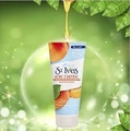 Sữa rửa mặt St.Ives Acne Control Apricot Scrub