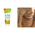 Sữa rửa mặt St.Ives Fresh Skin Apricot Scrub