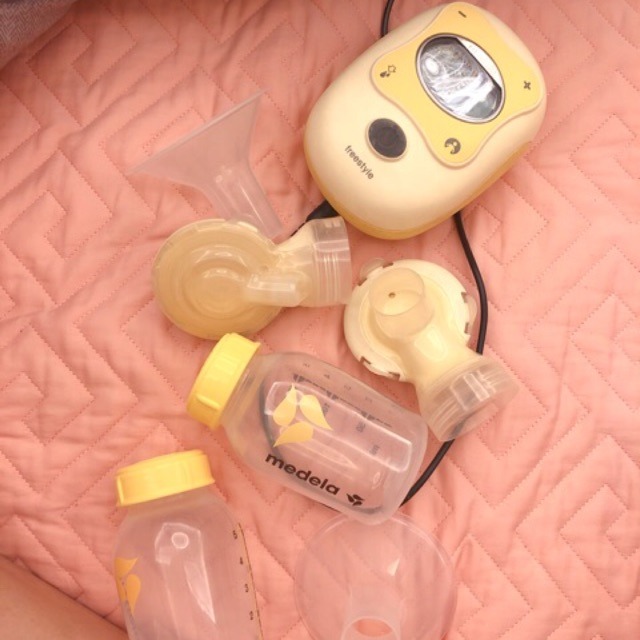 Máy hút s?a Medela Freestyle