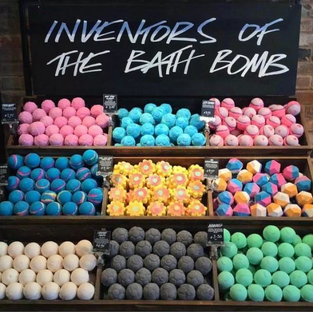 Bath Bomb là gì? Những lưu ý khi sử dụng Bath Bomb